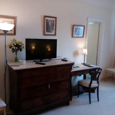 Cupole E Campanili 나폴리